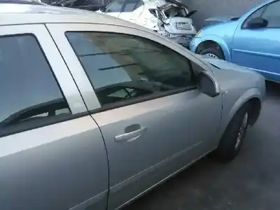 Здавання транспортного засобу opel astra h berlina cosmo року 2006 потужний z16xep