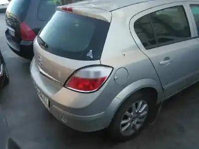 Здавання транспортного засобу opel astra h berlina cosmo року 2006 потужний z16xep
