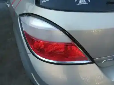 Здавання транспортного засобу opel astra h berlina cosmo року 2006 потужний z16xep