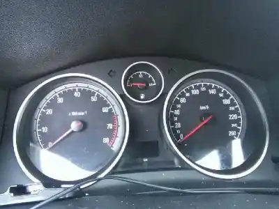 Здавання транспортного засобу opel astra h berlina cosmo року 2006 потужний z16xep