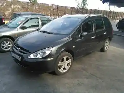 Scrapping Vehicle peugeot 307 break / sw (s1) break xs of the year 2003 powered rhs
