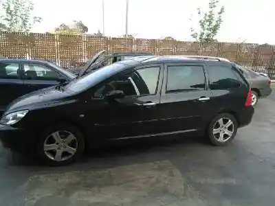 Scrapping Vehicle peugeot 307 break / sw (s1) break xs of the year 2003 powered rhs