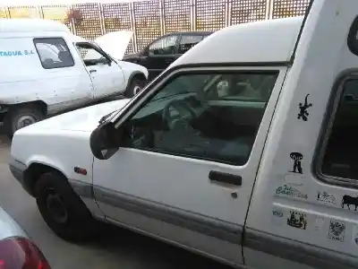 Scrapping Vehicle renault rapid/express (f40) 1.9 diesel of the year 2000 powered f8q d6