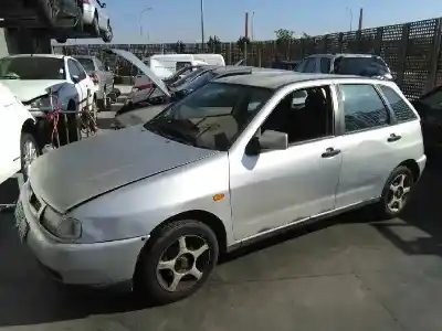 Здавання транспортного засобу seat ibiza (6k) básico року 1999 потужний apq