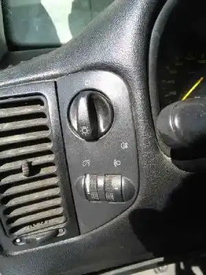 Здавання транспортного засобу seat ibiza (6k) básico року 1999 потужний apq