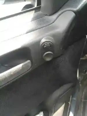 Véhicule à la ferraille opel                                               astra g caravan                                                                                                                                                                                                                                            comfort                                                                                                                                                                                                                                                    de l'année 1998 alimenté x20dtl