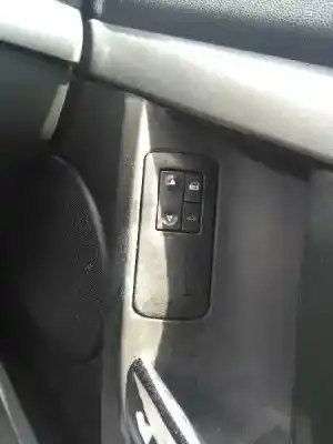 Здавання транспортного засобу opel vectra c berlina comfort року 2003 потужний y20dth