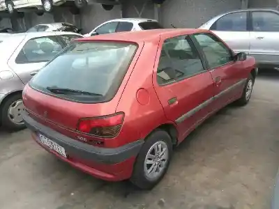 Здавання транспортного засобу peugeot 306 berlina 3/5 puertas (s1) style d року 1995 потужний d9b