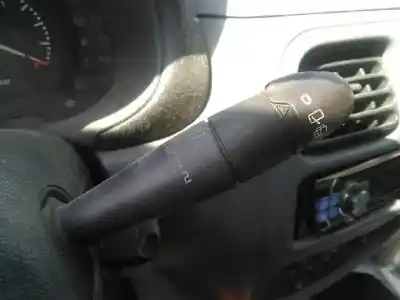 Здавання транспортного засобу renault clio ii fase i (b/cbo) 1.9 d alize року 1999 потужний f8q