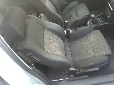 Sloopvoertuig volkswagen golf iv berlina (1j1) * van het jaar 1999 aangedreven akl