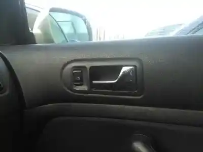 Sloopvoertuig volkswagen golf iv berlina (1j1) * van het jaar 1999 aangedreven akl