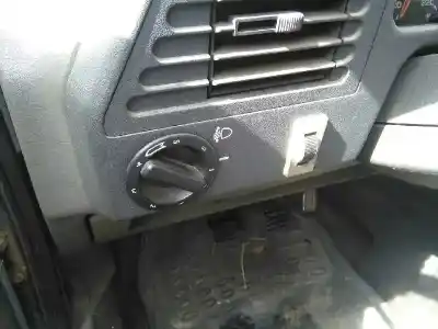 Véhicule à la ferraille peugeot 309 grd de l'année 1988 alimenté d9a