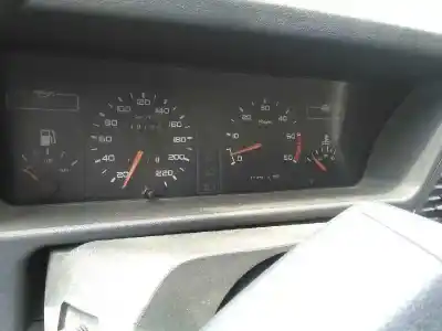 Véhicule à la ferraille peugeot 309 grd de l'année 1988 alimenté d9a