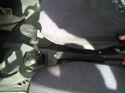 Véhicule à la ferraille peugeot 309 grd de l'année 1988 alimenté d9a