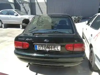 Здавання транспортного засобу ford escort berlina/turnier bravo turnier року 1996 потужний l1e