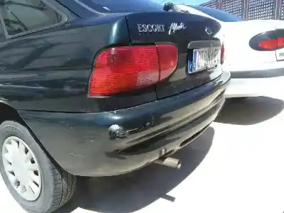 Здавання транспортного засобу ford escort berlina/turnier bravo turnier року 1996 потужний l1e