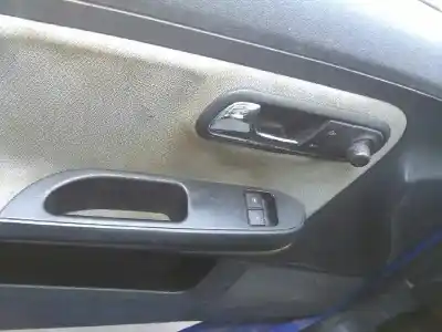 Здавання транспортного засобу seat ibiza (6l1) cool року 2002 потужний bby
