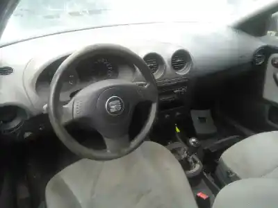 Здавання транспортного засобу seat ibiza (6l1) signo року 2002 потужний azq