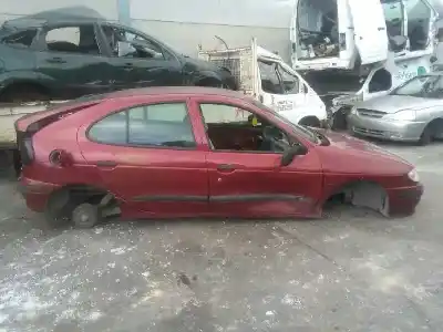 Veículo de Sucata renault megane i berlina hatchback (ba0) 1.9 diesel do ano 1998 alimentado f8q