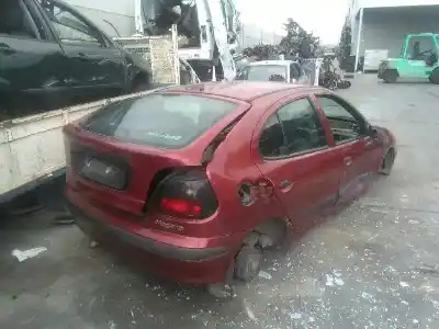 Veículo de Sucata renault megane i berlina hatchback (ba0) 1.9 diesel do ano 1998 alimentado f8q