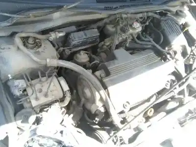 Veicolo di demolizione honda civic berlina 5 (eu7/8) 1.7 ctdi es dell'anno 2004 alimentato 4ee2