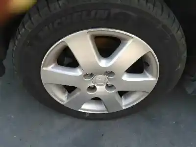 Veicolo di demolizione honda civic berlina 5 (eu7/8) 1.7 ctdi es dell'anno 2004 alimentato 4ee2