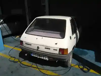 Здавання транспортного засобу peugeot 205 berlina 1.1 junior року 1987 потужний pt-c