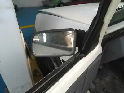 Здавання транспортного засобу peugeot 205 berlina 1.1 junior року 1987 потужний pt-c