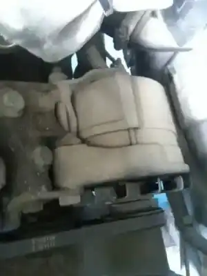 Здавання транспортного засобу peugeot 205 berlina 1.1 junior року 1987 потужний pt-c