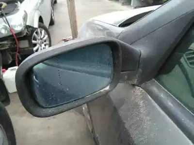 Здавання транспортного засобу renault laguna ii (bg0) authentique року 2001 потужний 