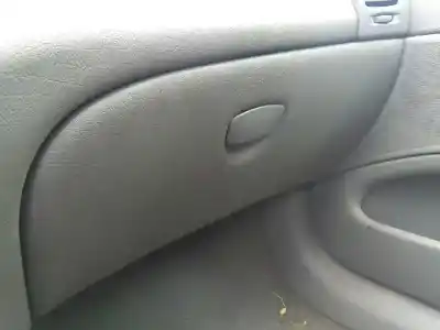 Здавання транспортного засобу renault laguna ii (bg0) authentique року 2001 потужний 