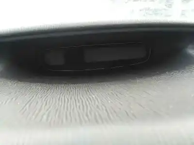 Здавання транспортного засобу renault laguna ii (bg0) authentique року 2001 потужний 