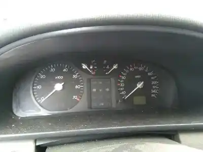 Здавання транспортного засобу renault laguna ii (bg0) authentique року 2001 потужний 