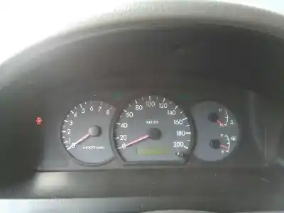 Veículo de Sucata kia rio rs berlina do ano 2004 alimentado a3d