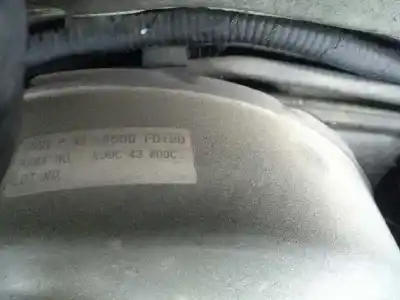 Veículo de Sucata kia rio rs berlina do ano 2004 alimentado a3d