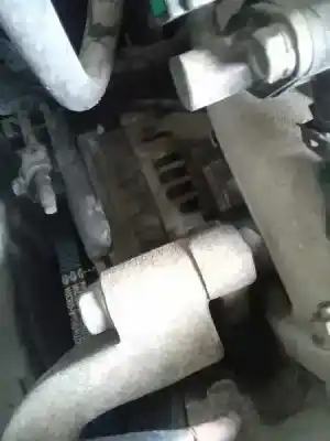 Veículo de Sucata kia rio rs berlina do ano 2004 alimentado a3d