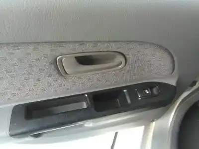 Veículo de Sucata kia rio rs berlina do ano 2004 alimentado a3d