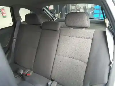 Veículo de Sucata kia rio rs berlina do ano 2004 alimentado a3d