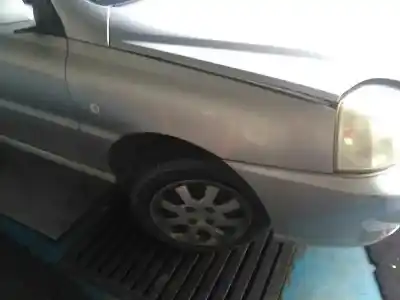 Veículo de Sucata kia rio rs berlina do ano 2004 alimentado a3d