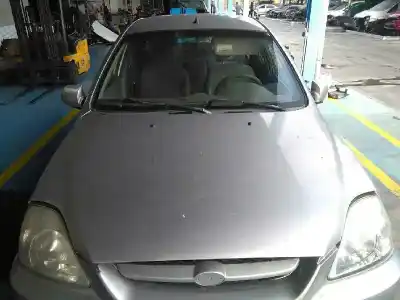 Veículo de Sucata kia rio rs berlina do ano 2004 alimentado a3d