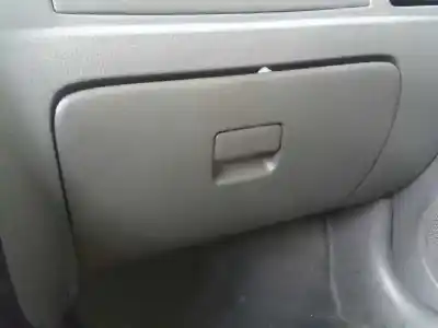 Veículo de Sucata kia rio rs berlina do ano 2004 alimentado a3d