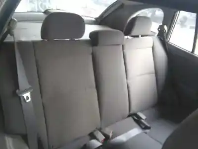 Veículo de Sucata kia rio rs berlina do ano 2004 alimentado a3d