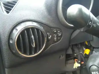 Vehicul casat alfa romeo 147 (190) 1.6 16v cat al anului 2002 alimentat ar32104