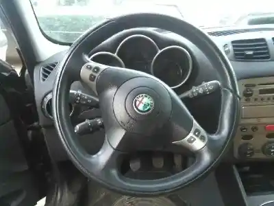 Vehicul casat alfa romeo 147 (190) 1.6 16v cat al anului 2002 alimentat ar32104