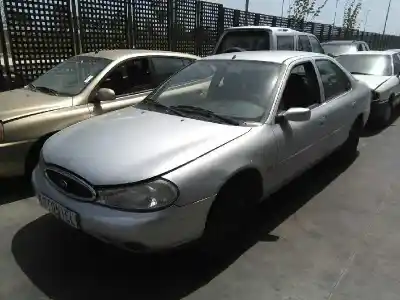 Sloopvoertuig ford mondeo berlina (gd) ambiente van het jaar 1998 aangedreven rfn