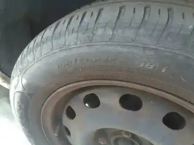 Sloopvoertuig ford mondeo berlina (gd) ambiente van het jaar 1998 aangedreven rfn