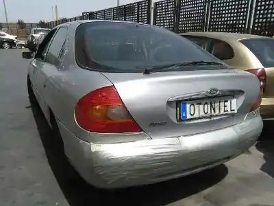 Sloopvoertuig ford mondeo berlina (gd) ambiente van het jaar 1998 aangedreven rfn