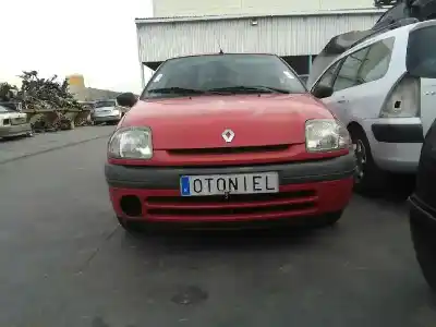 Здавання транспортного засобу renault clio ii fase i (b/cbo) 1.2 року 1998 потужний d7f
