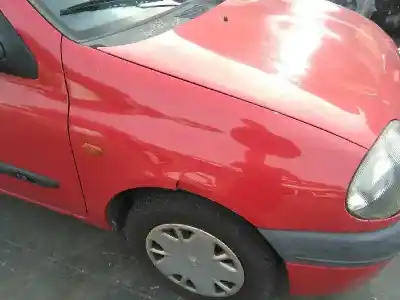 Здавання транспортного засобу renault clio ii fase i (b/cbo) 1.2 року 1998 потужний d7f