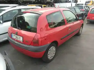 Здавання транспортного засобу renault clio ii fase i (b/cbo) 1.2 року 1998 потужний d7f